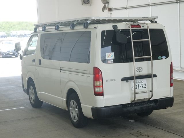 2016 Toyota Hiace Van DX auction photo 2