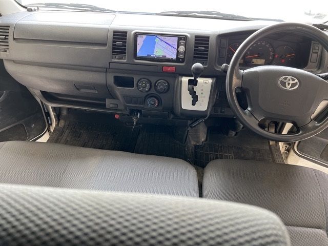 2016 Toyota Hiace Van DX auction photo 5
