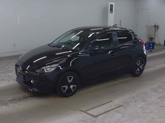 2024 Mazda 2 15 BD auction photo 4