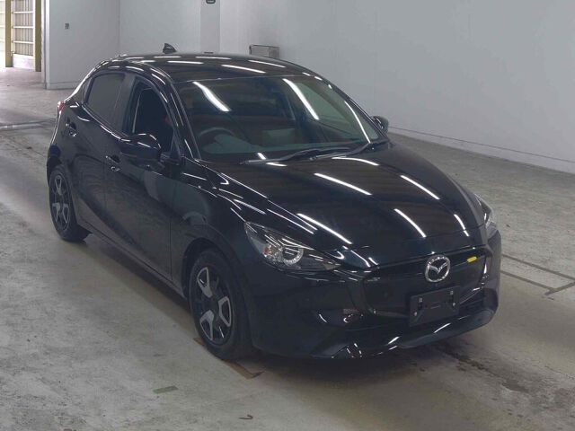2024 Mazda 2 15 BD Japan auction vehicle