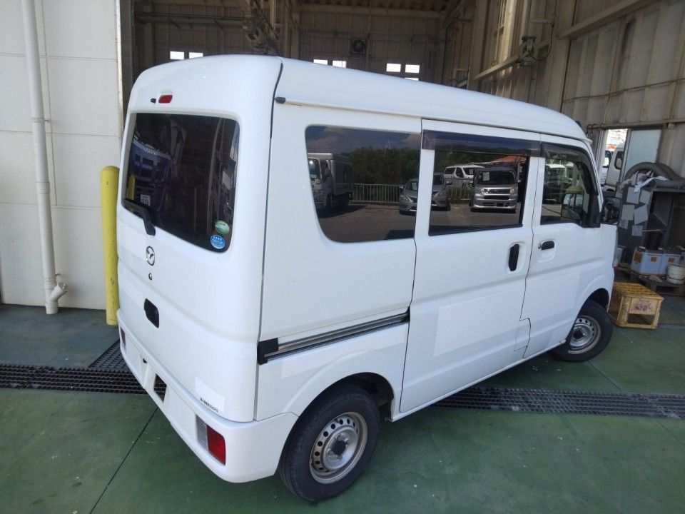 2018 Mazda Scrum auction photo 2