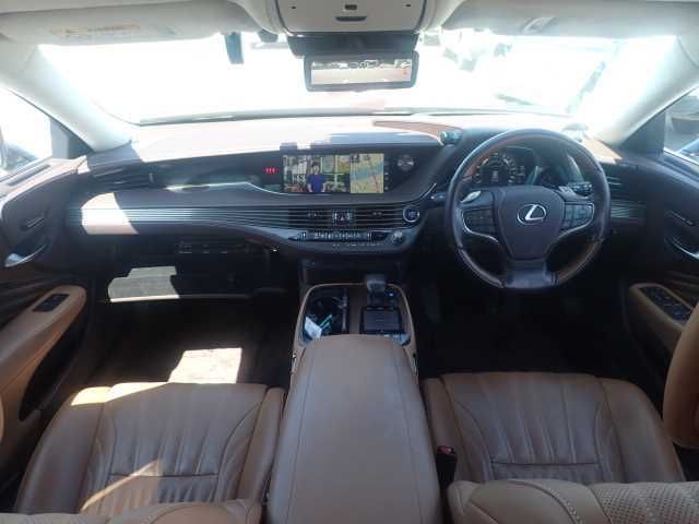 2017 Lexus LS 4WD LS500h version L auction photo 3