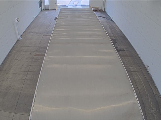 2006 Isuzu Forward Aluminum van auction photo 3