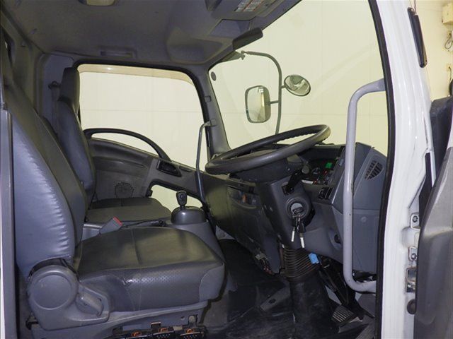 2016 Isuzu Forward クレーン付 auction photo 5