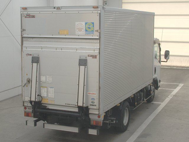 2015 Isuzu Elf バン auction photo 2