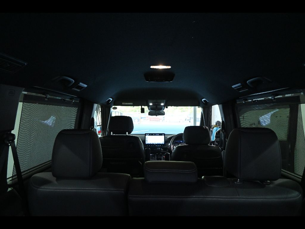 2022 Honda Stepwgn 4WD 8人 auction photo 8