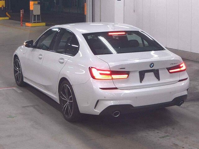 2019 BMW 3 Series 320DXDRIMスポツ 4WD auction photo 2