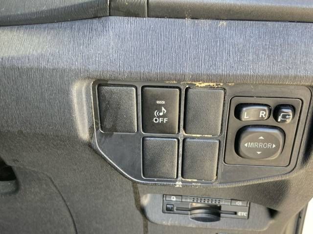 2014 Toyota Prius S auction photo 5