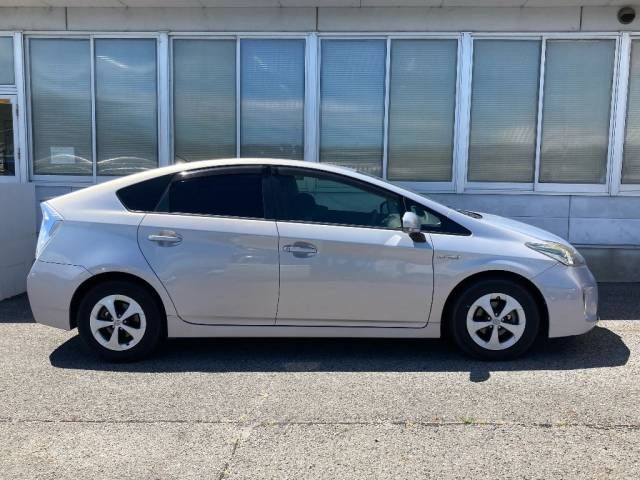 2014 Toyota Prius S auction photo 2