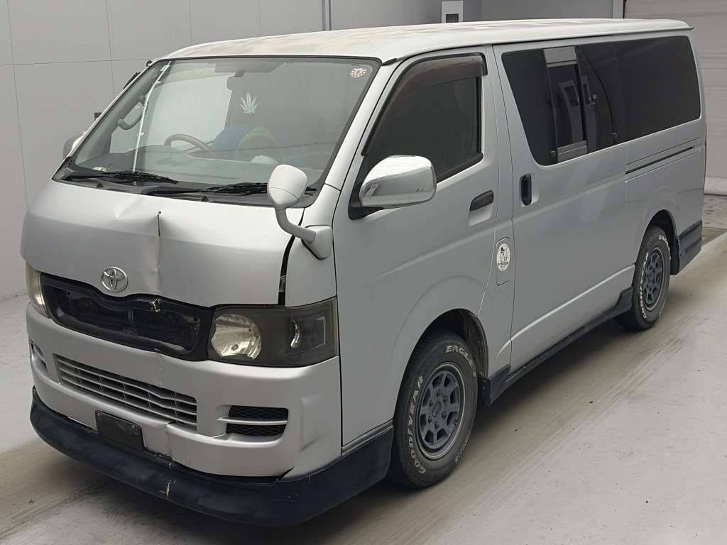 Japan Auction Vehicles 4 2006 Toyota Hiace DX auction photo