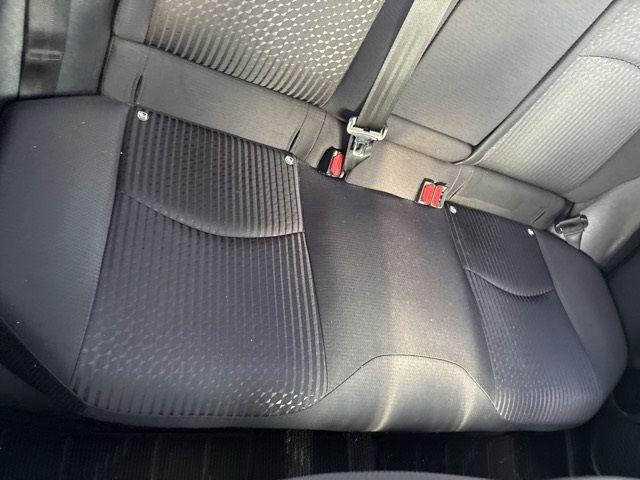 2018 Toyota Prius S Safety Plus auction photo 11