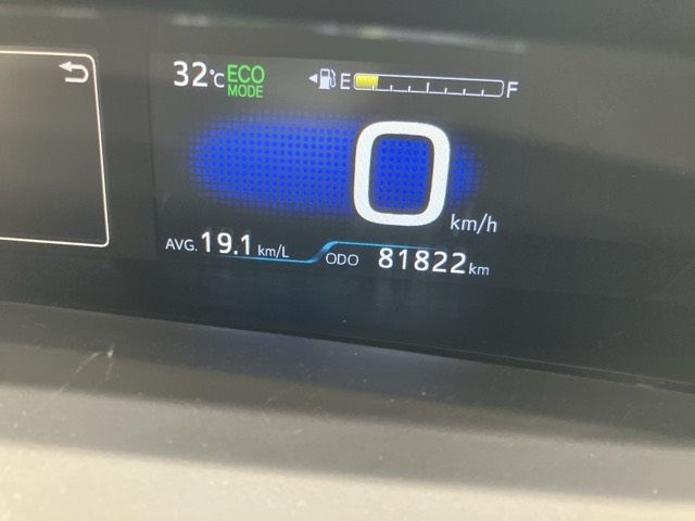 2018 Toyota Prius S Safety Plus auction photo 13