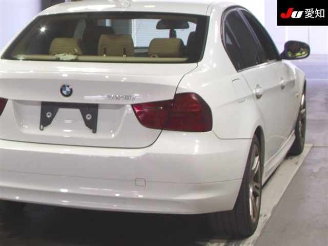 2011 BMW 3 Series 325i auction photo 8