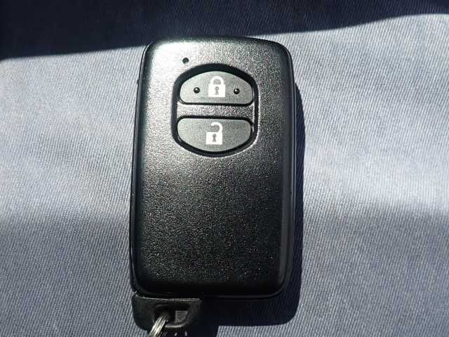 2020 Toyota Corolla Fielder HYBRID EX auction photo 8