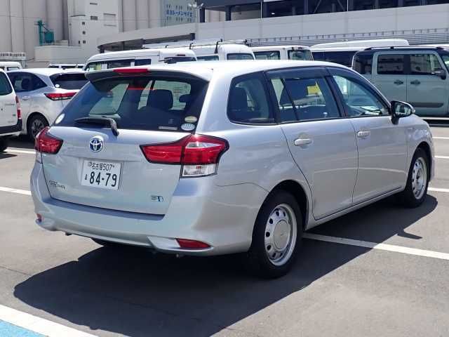 2020 Toyota Corolla Fielder HYBRID EX auction photo 2
