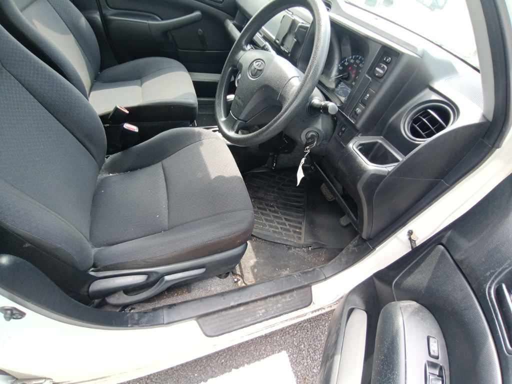 2020 Toyota Probox ハイブリッドDX コンフォート auction photo 10