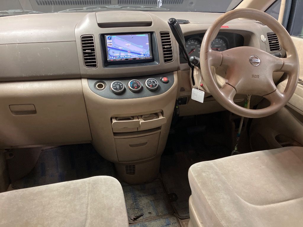 2004 Nissan Serena V-G auction photo 3