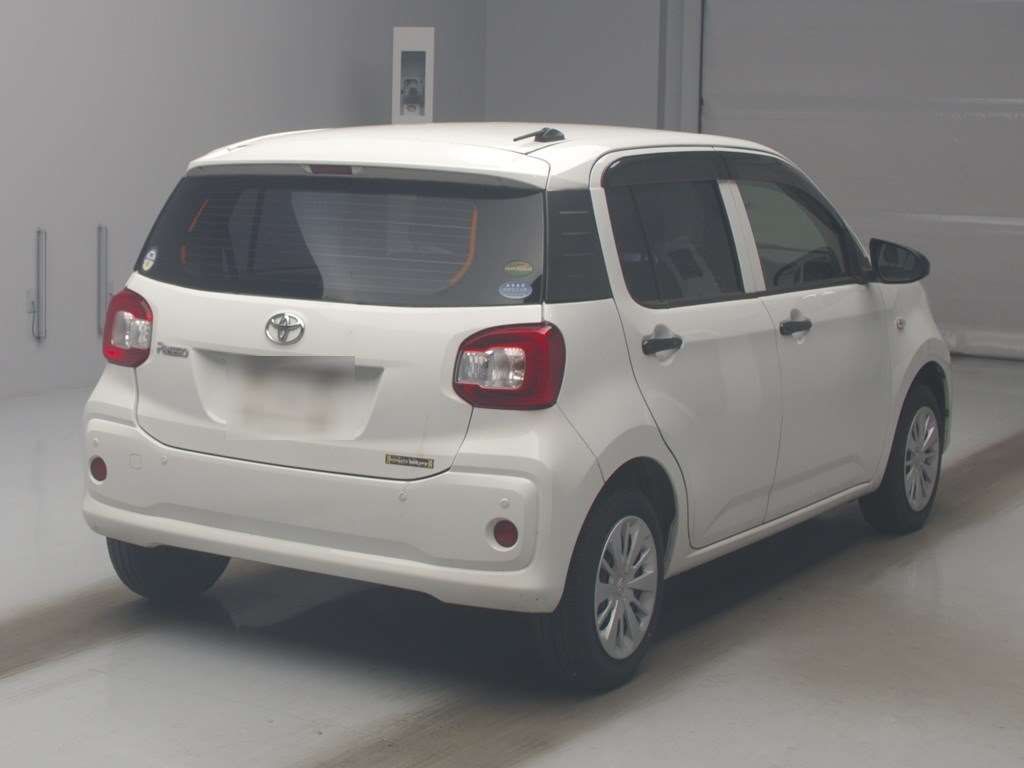 2019 Toyota Passo X S auction photo 2