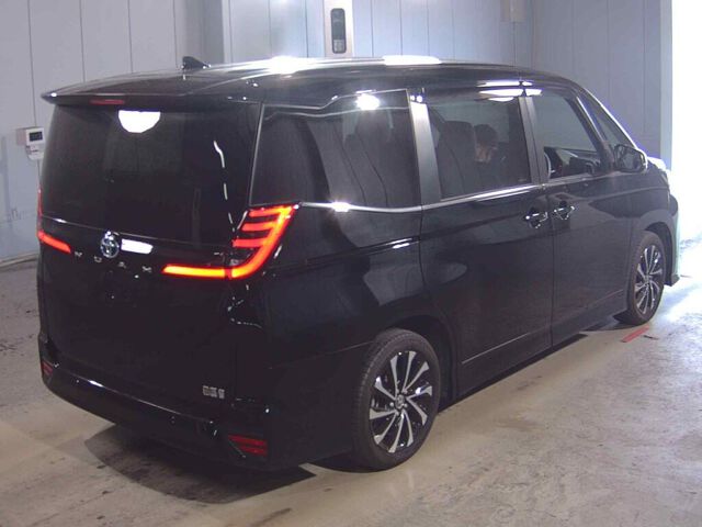 2023 Toyota Noah ハイブリッドS-Z auction photo 5