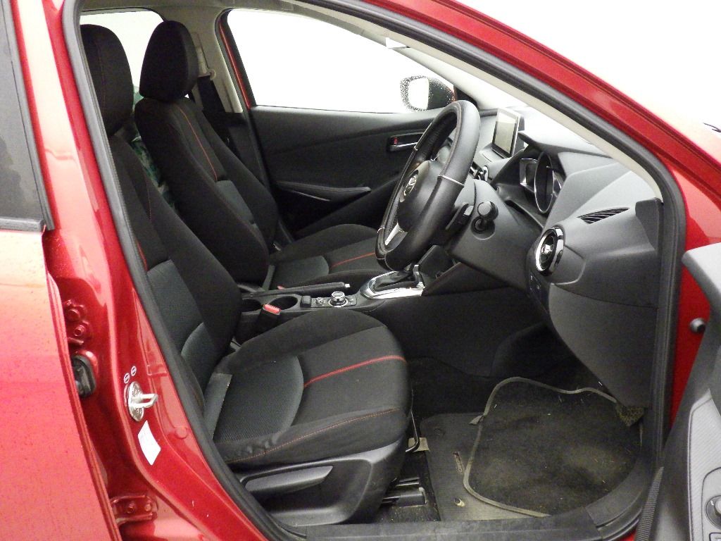 2016 Mazda Demio 4WD XDツーリング auction photo 6