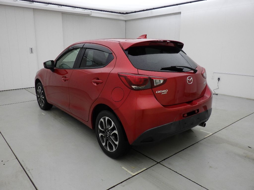 2016 Mazda Demio 4WD XDツーリング auction photo 5