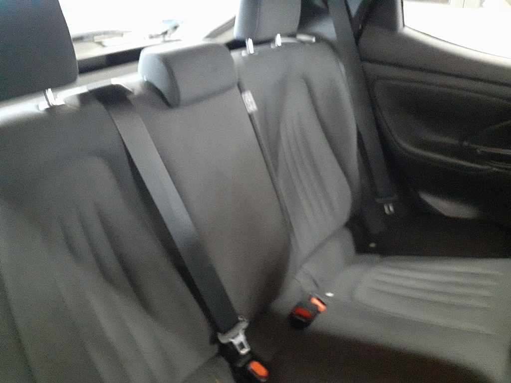 2021 Toyota Yaris ハイブリッドX auction photo 11