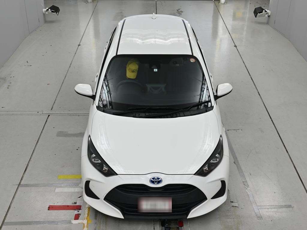 2021 Toyota Yaris ハイブリッドX auction photo 7