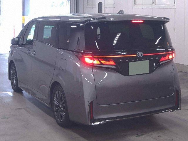 2026 Toyota Vellfire Z Premier auction photo 2