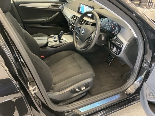 2017 BMW BMW 523D auction photo 4