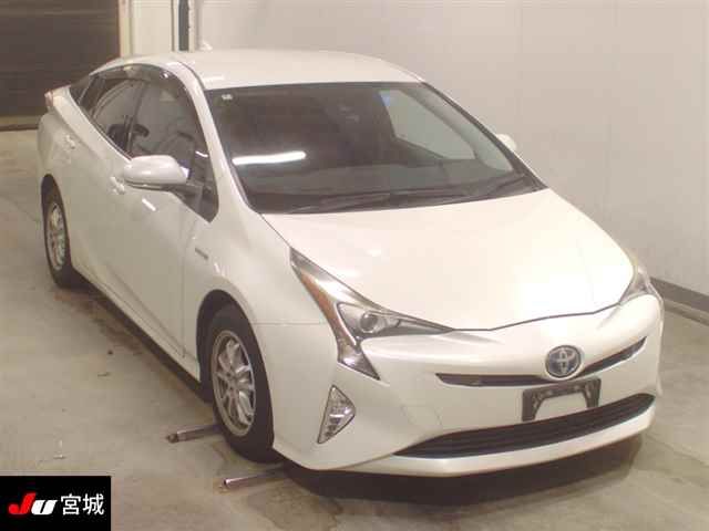 2016 Toyota Prius A Japan auction vehicle