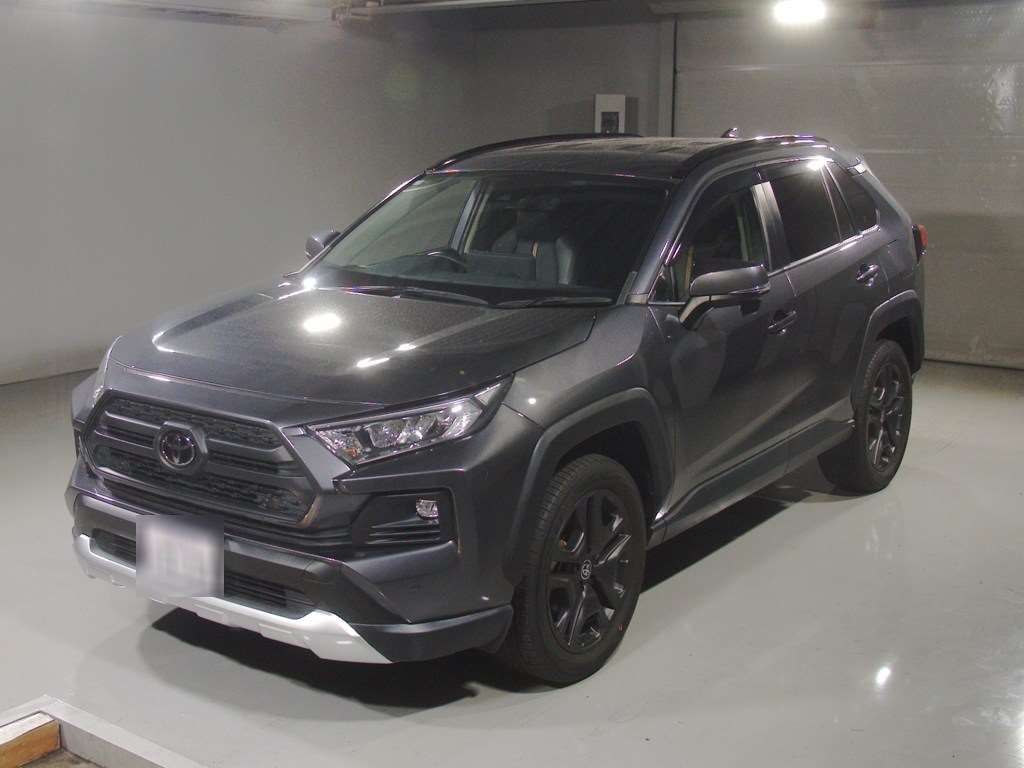 Japan Auction Vehicles 4 2023 Toyota RAV4 アドベンチャー 4WD auction photo