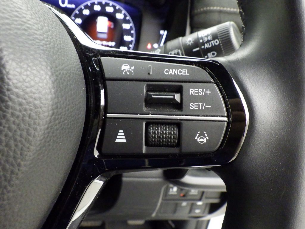2023 Honda Stepwgn 4WD Premium Line auction photo 8