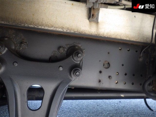 2020 Isuzu Forward Aluminum wing auction photo 6
