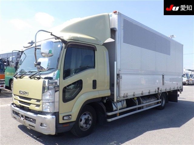 2020 Isuzu Forward Aluminum wing auction photo 4