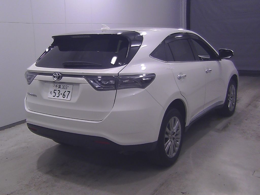2017 Toyota Harrier プレミアム auction photo 2