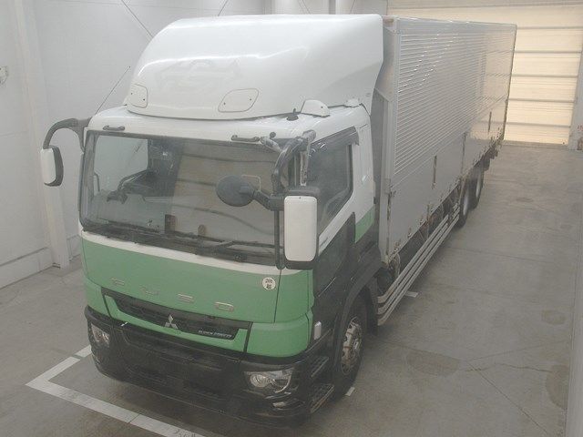 Japan Auction Vehicles 10 2020 Mitsubishi Fuso Wing auction photo