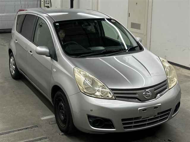 2010 Nissan Note 15X Japan auction vehicle