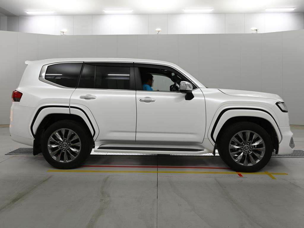 2021 Toyota Land Cruiser ZX 4WD auction photo 3
