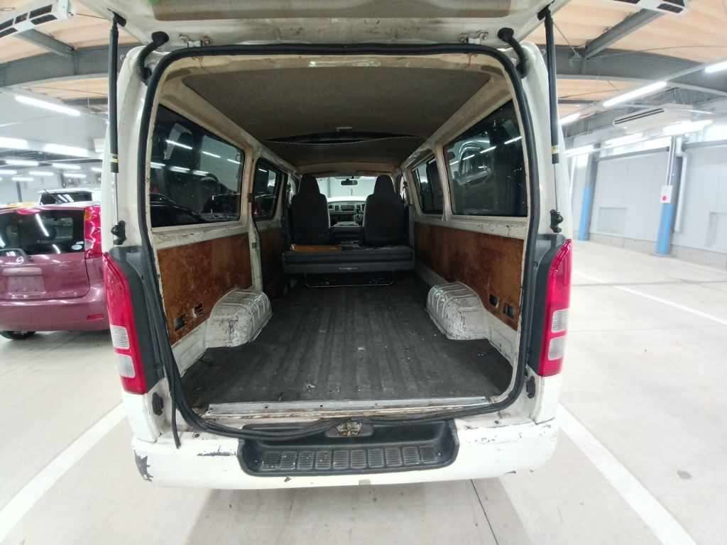 2004 Toyota Hiace ロングDX auction photo 11