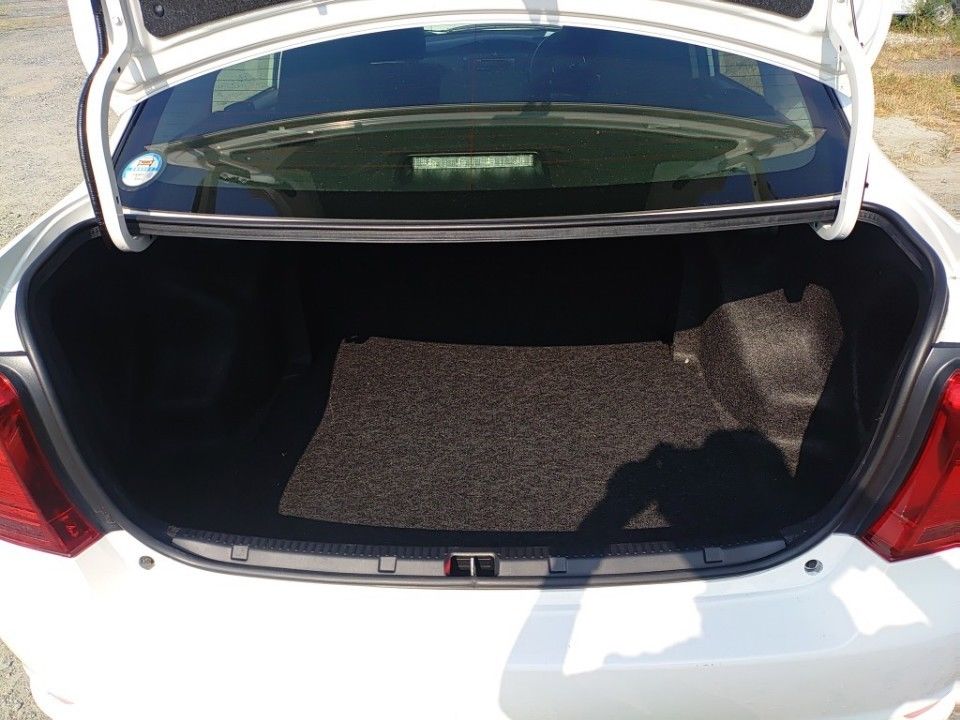 2021 Toyota カローラ アクシオ auction photo 8
