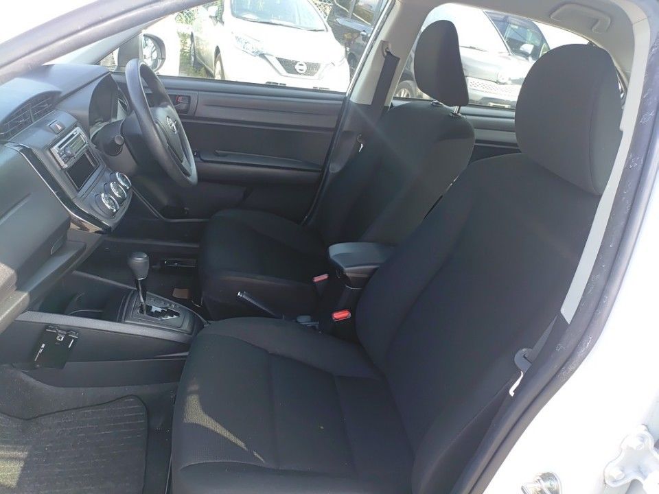 2021 Toyota カローラ アクシオ auction photo 16