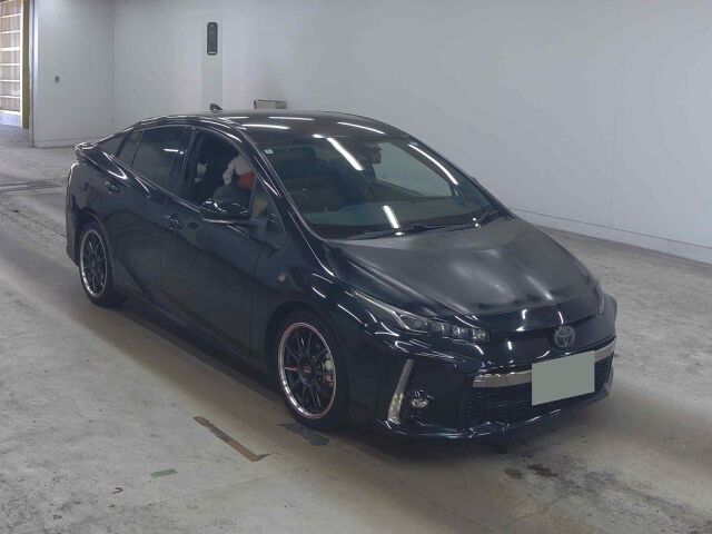2018 Toyota Prius PHEV S Navi P GR Sport Japan auction vehicle