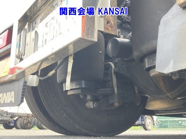 2021 Hino スカニア tractor auction photo 12