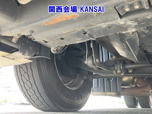 2021 Hino スカニア tractor auction photo 13
