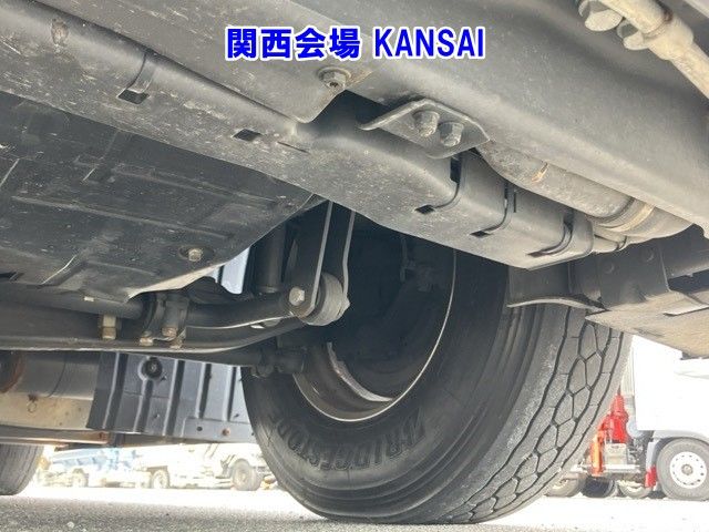 2021 Hino スカニア tractor auction photo 14