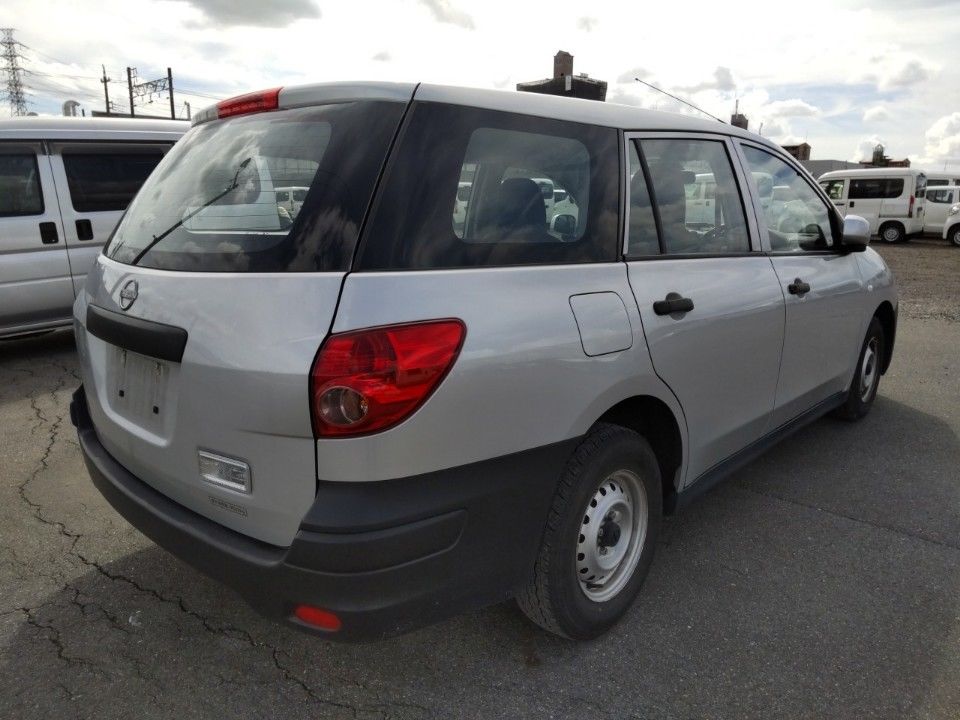 2021 Nissan AD auction photo 2