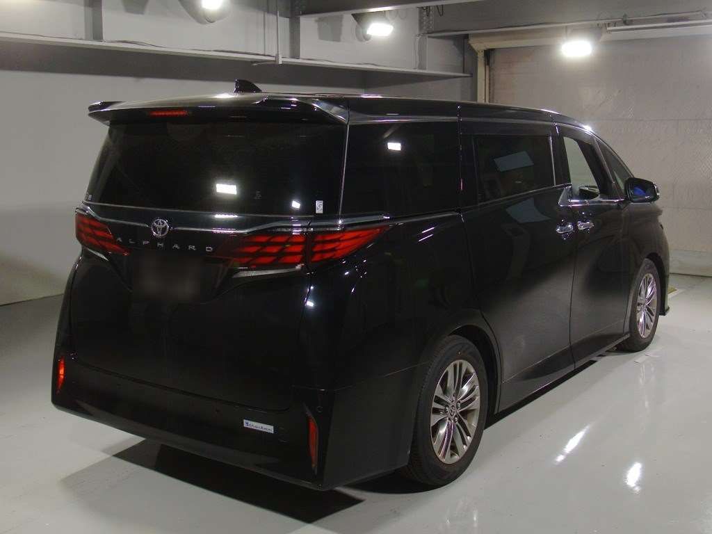 2023 Toyota Alphard Z auction photo 2
