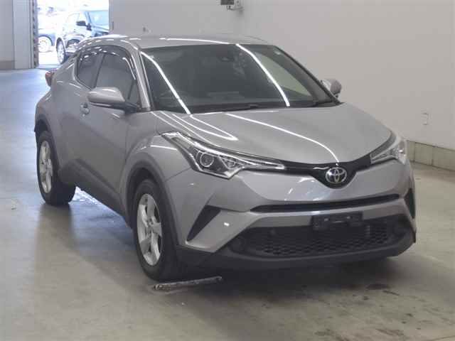 2017 Toyota C-HR S-T Japan auction vehicle