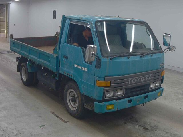 Japan Auction Vehicles 8 1992 Toyota Dyna auction photo