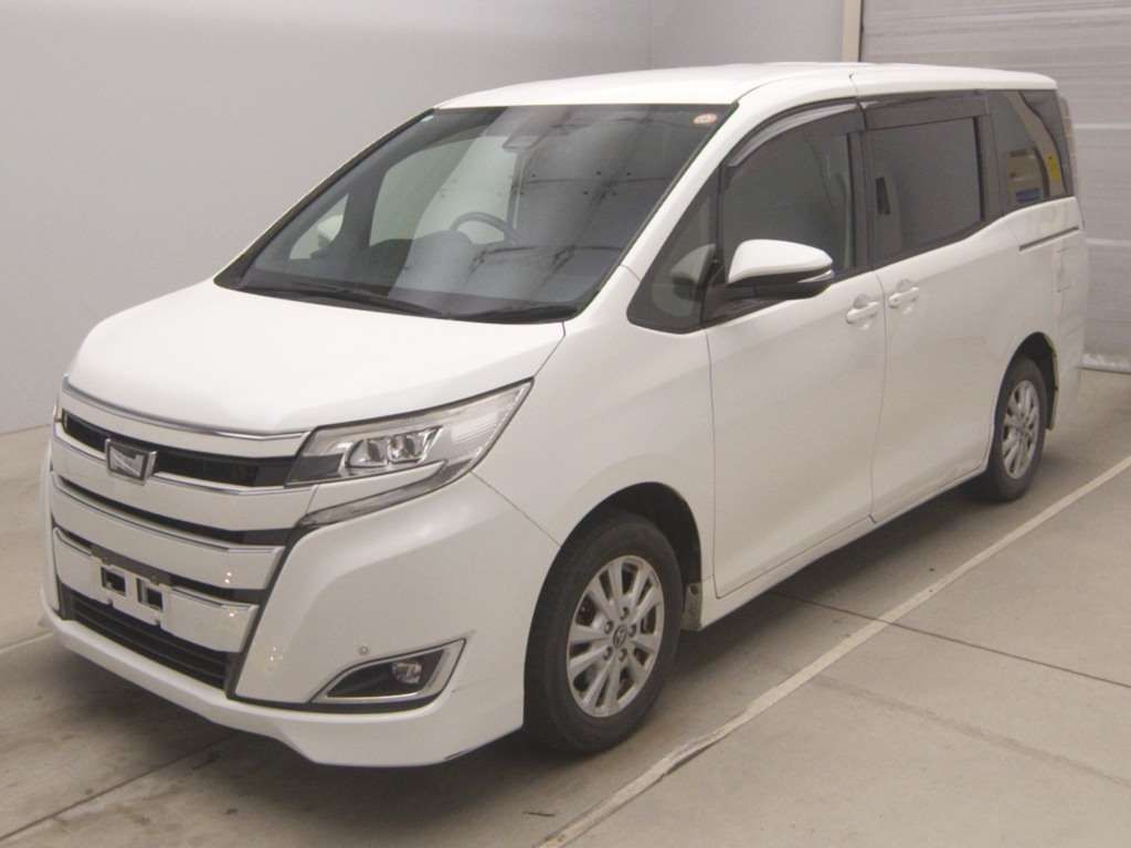 2018 Toyota Noah G Japan auction vehicle